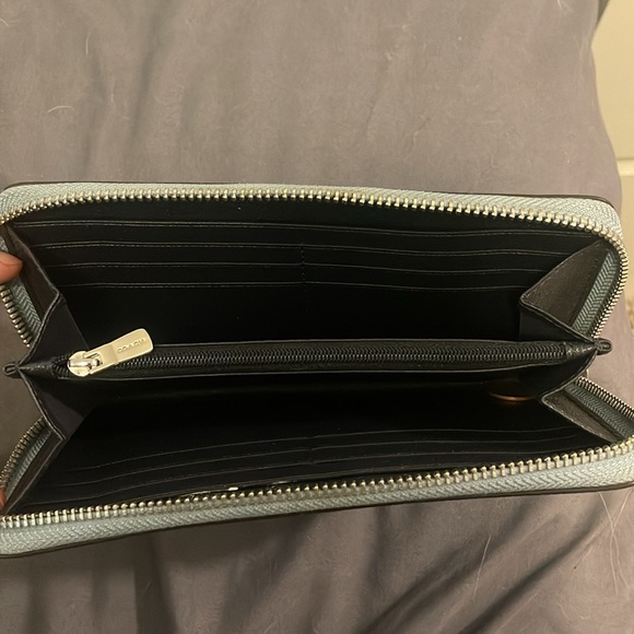 Coach Wallet - Picture 3 of 3